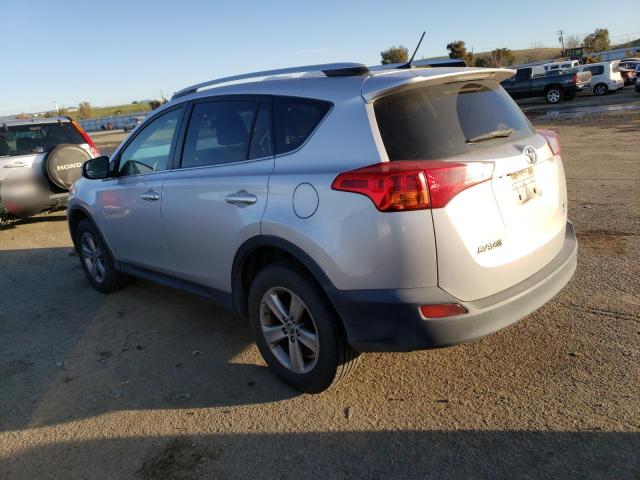 Photo 1 VIN: JTMRFREV8FJ019610 - TOYOTA RAV4 XLE 