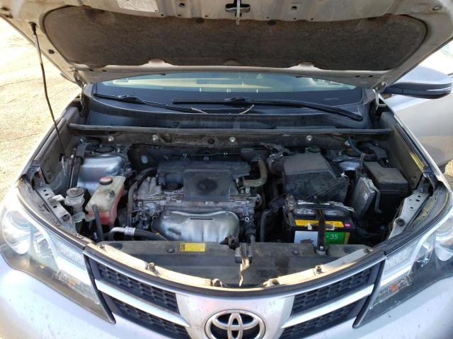 Photo 11 VIN: JTMRFREV8FJ019610 - TOYOTA RAV4 XLE 