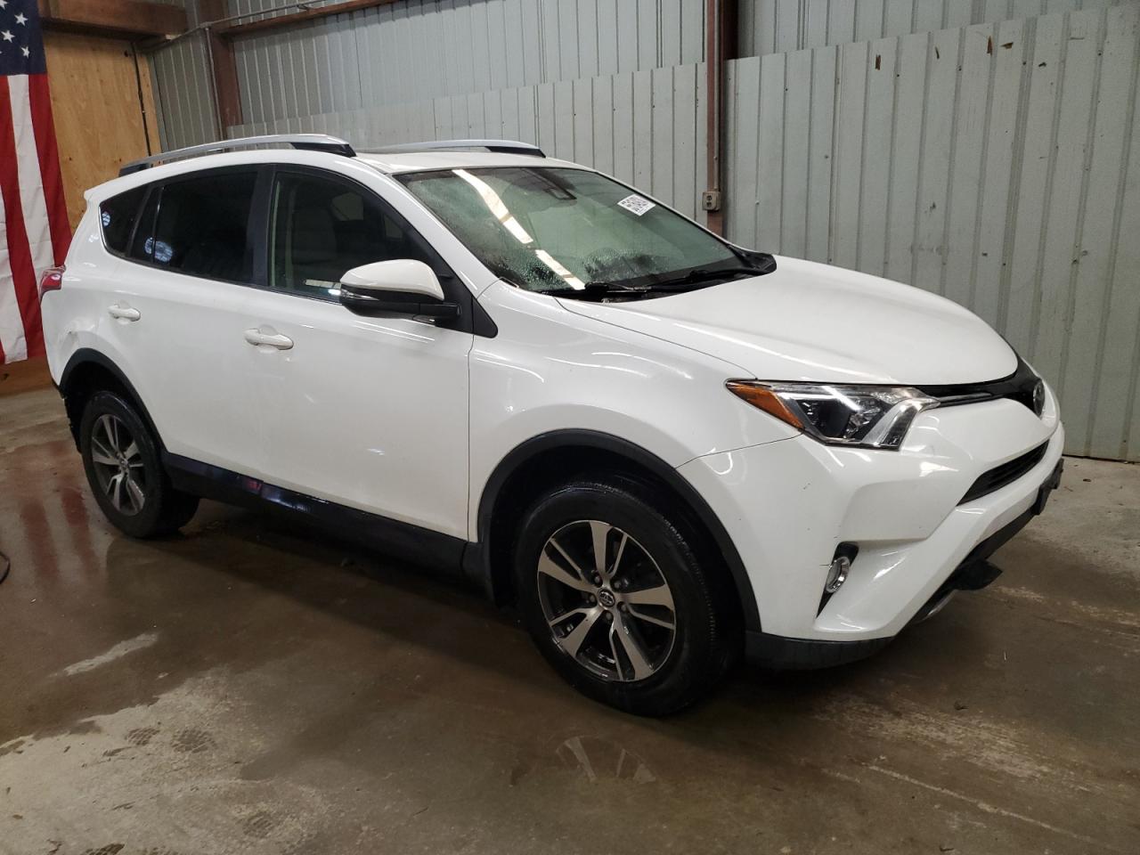 Photo 3 VIN: JTMRFREV8HD204774 - TOYOTA RAV 4 