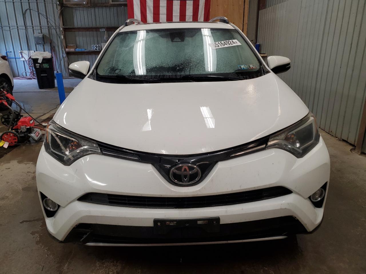 Photo 4 VIN: JTMRFREV8HD204774 - TOYOTA RAV 4 