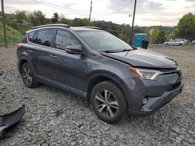 Photo 3 VIN: JTMRFREV8HJ129611 - TOYOTA RAV4 XLE 