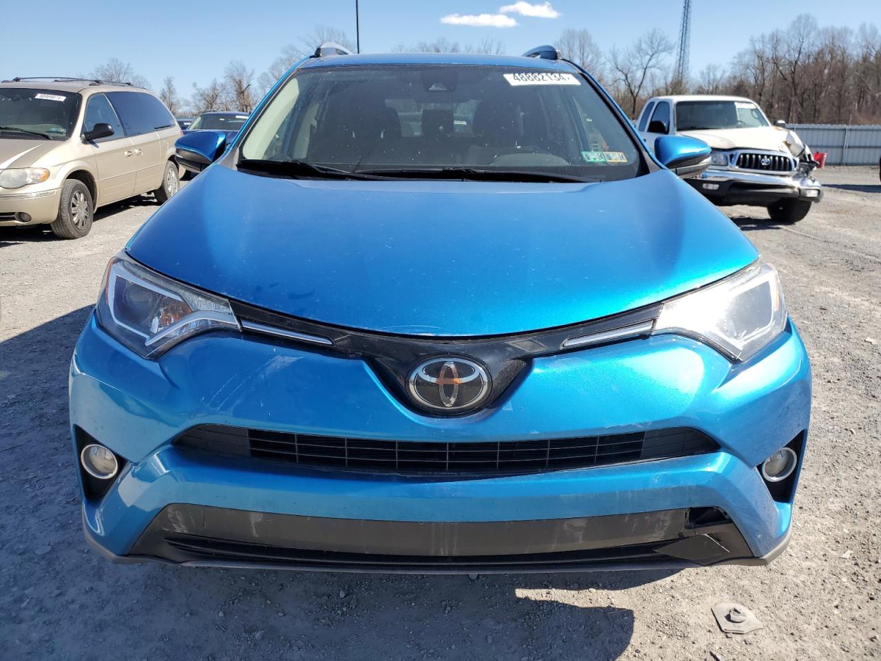 Photo 4 VIN: JTMRFREV8JD224982 - TOYOTA RAV 4 