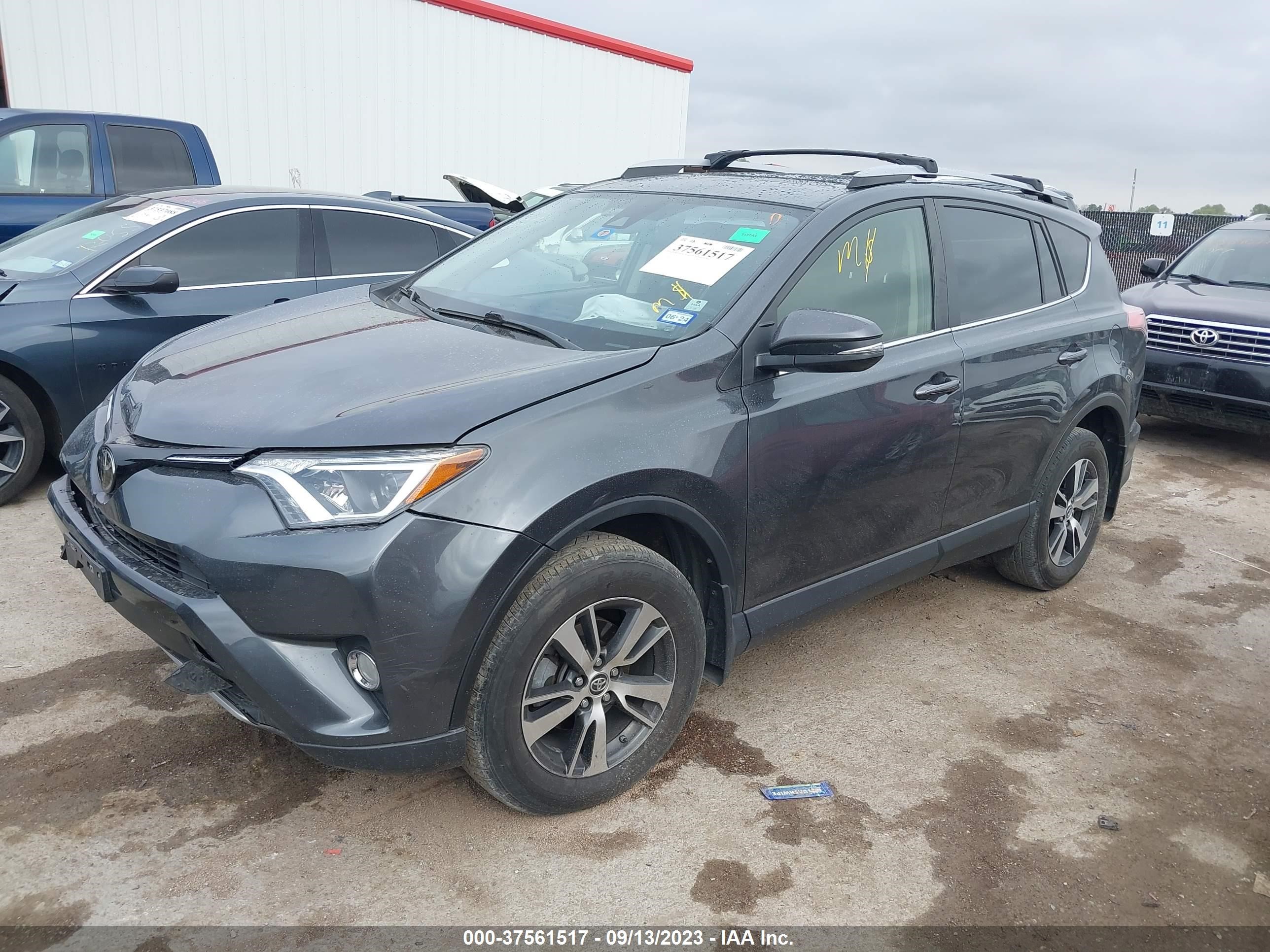 Photo 1 VIN: JTMRFREV8JD230636 - TOYOTA RAV 4 