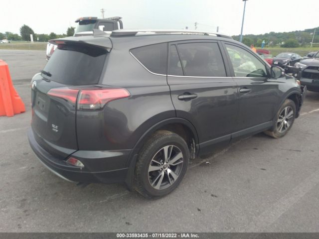 Photo 3 VIN: JTMRFREV8JJ719166 - TOYOTA RAV4 