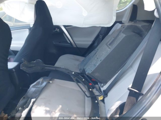 Photo 7 VIN: JTMRFREV8JJ723878 - TOYOTA RAV4 