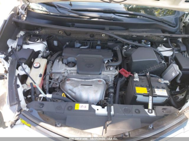 Photo 9 VIN: JTMRFREV8JJ723878 - TOYOTA RAV4 