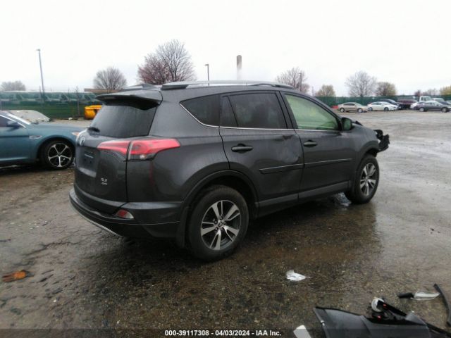 Photo 3 VIN: JTMRFREV8JJ730989 - TOYOTA RAV4 