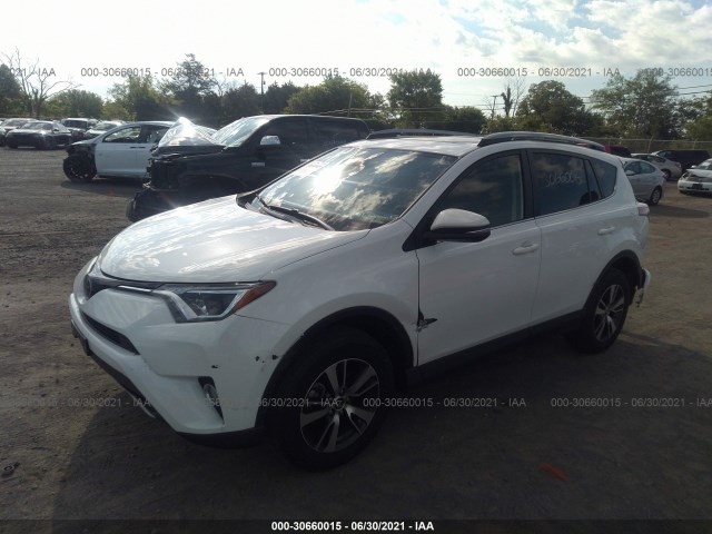 Photo 1 VIN: JTMRFREV8JJ735402 - TOYOTA RAV4 