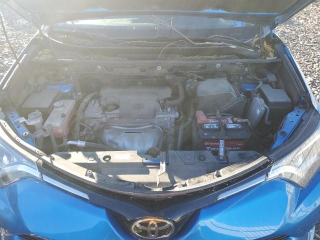 Photo 11 VIN: JTMRFREV8JJ747677 - TOYOTA RAV4 