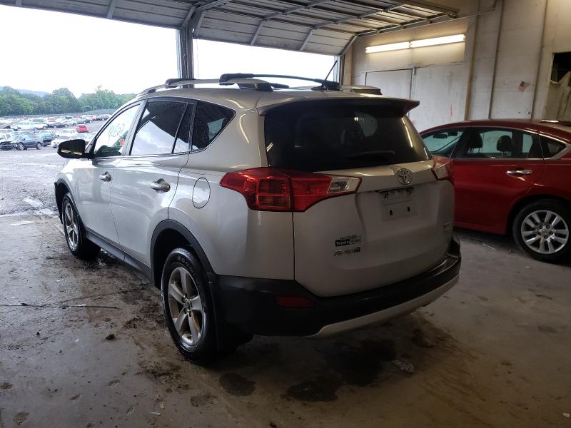 Photo 2 VIN: JTMRFREV9FD151113 - TOYOTA RAV4 XLE 