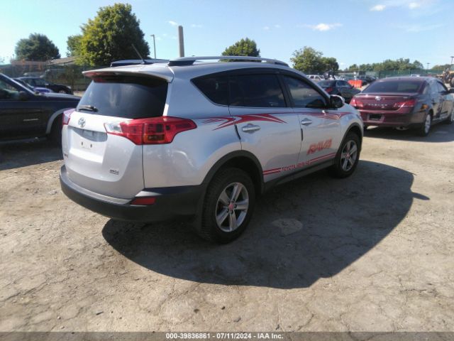 Photo 3 VIN: JTMRFREV9FD157140 - TOYOTA RAV4 