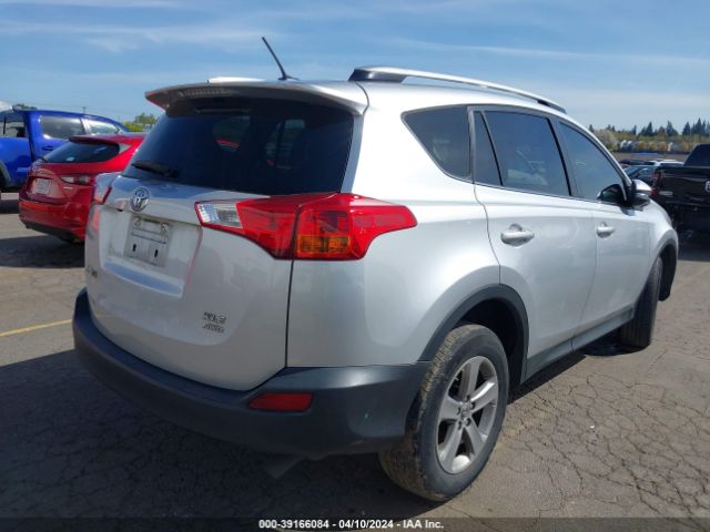 Photo 3 VIN: JTMRFREV9FD169644 - TOYOTA RAV4 