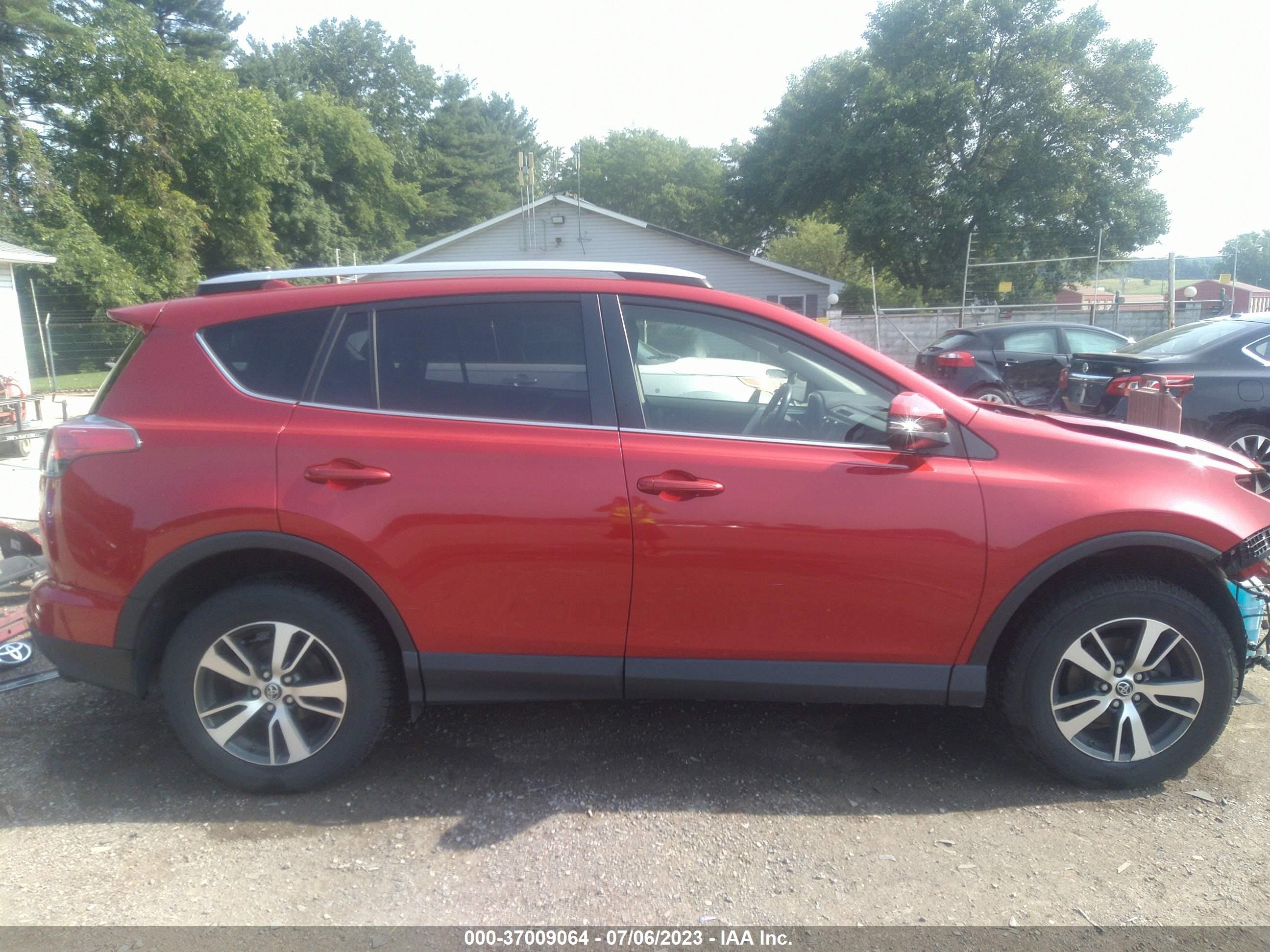 Photo 13 VIN: JTMRFREV9GJ096990 - TOYOTA RAV 4 