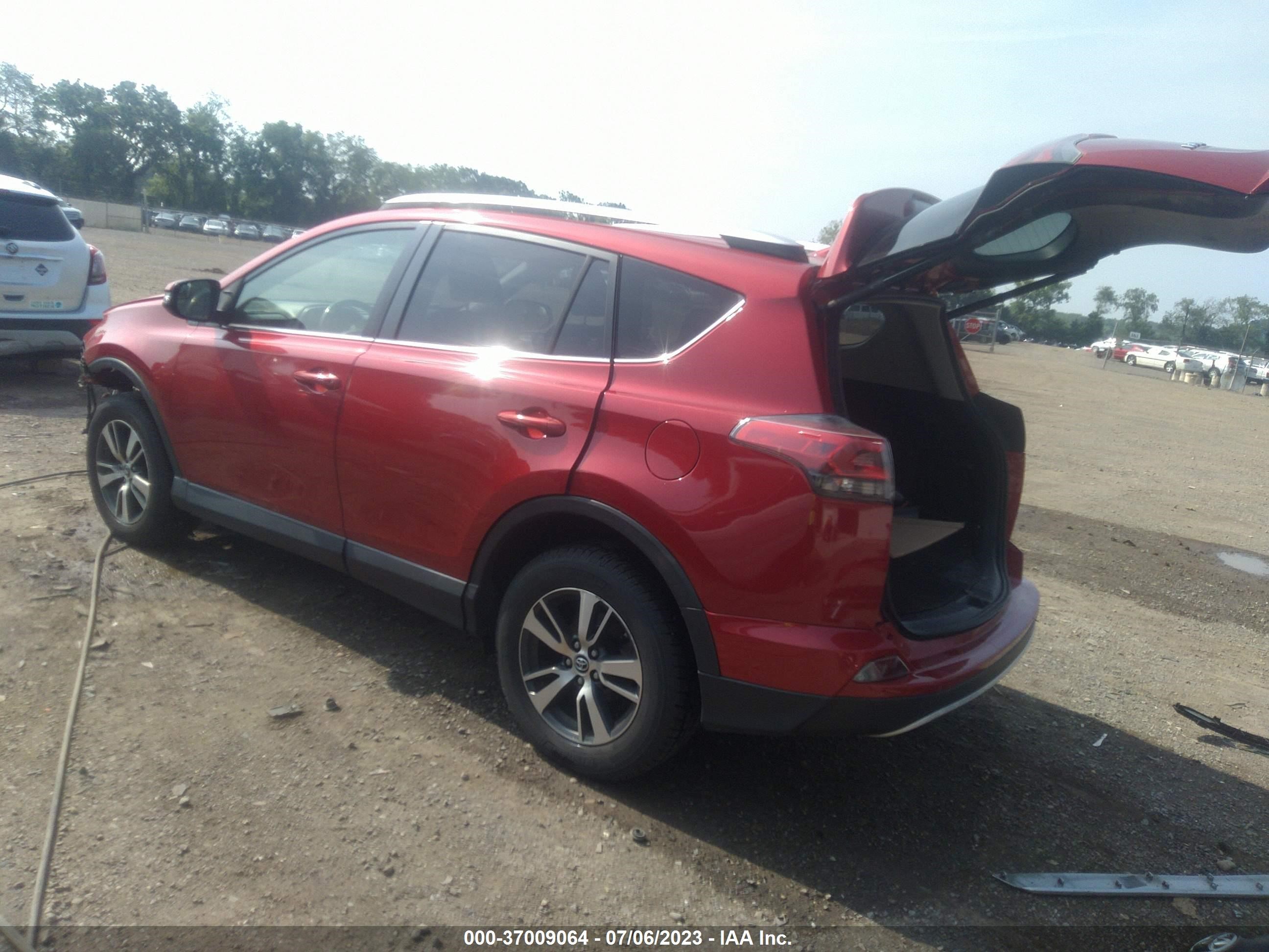 Photo 2 VIN: JTMRFREV9GJ096990 - TOYOTA RAV 4 