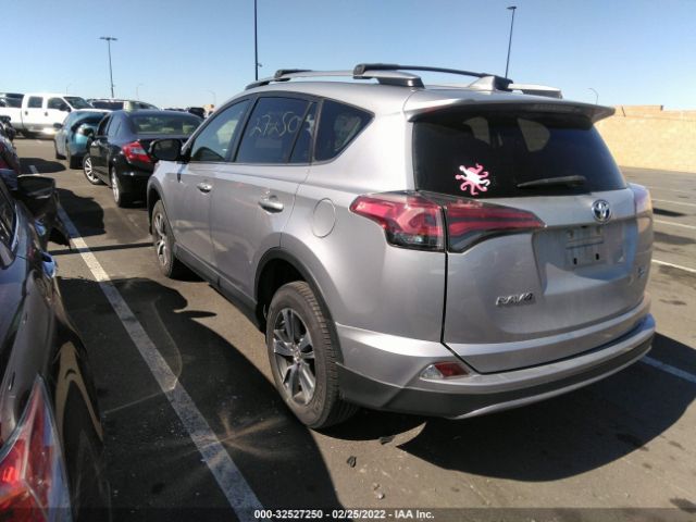 Photo 2 VIN: JTMRFREV9JD241709 - TOYOTA RAV4 