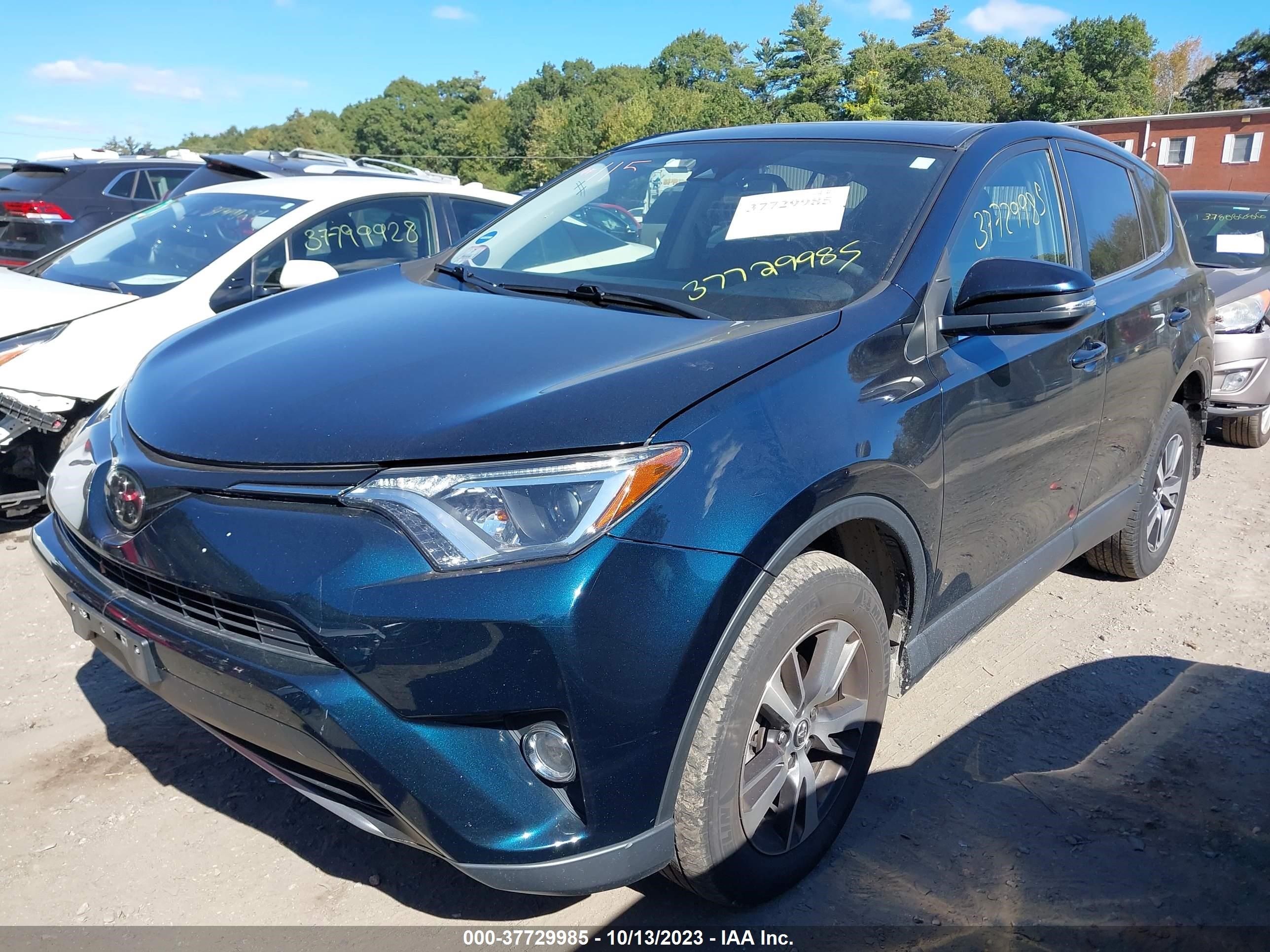 Photo 1 VIN: JTMRFREV9JJ220893 - TOYOTA RAV 4 