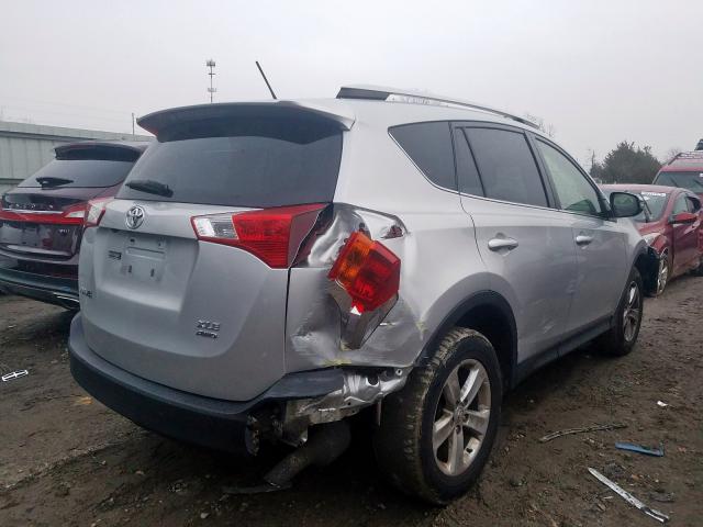 Photo 3 VIN: JTMRFREVXD5007223 - TOYOTA RAV4 XLE 