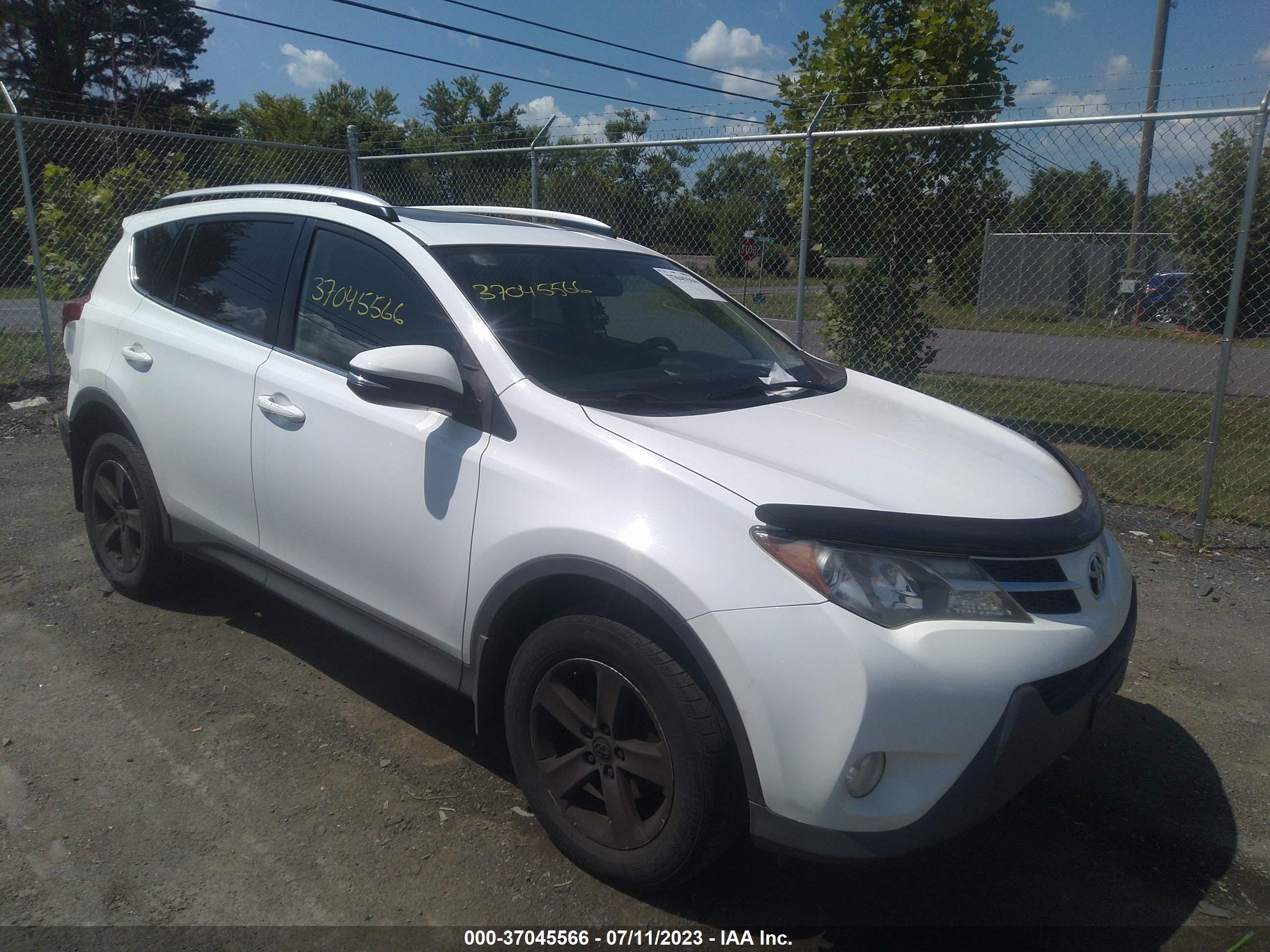 Photo 0 VIN: JTMRFREVXDD025520 - TOYOTA RAV 4 