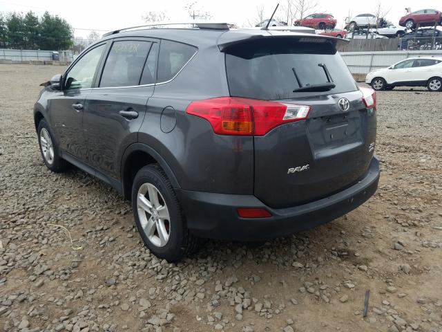 Photo 2 VIN: JTMRFREVXDD035531 - TOYOTA RAV4 XLE 