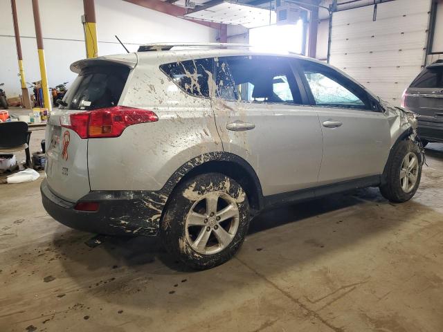 Photo 2 VIN: JTMRFREVXDD039496 - TOYOTA RAV4 XLE 