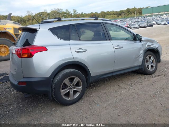 Photo 3 VIN: JTMRFREVXFD098115 - TOYOTA RAV4 