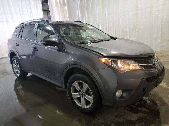 Photo 3 VIN: JTMRFREVXFJ047117 - TOYOTA RAV4 XLE 