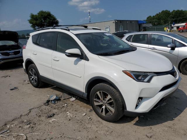 Photo 3 VIN: JTMRFREVXHD203481 - TOYOTA RAV4 XLE 