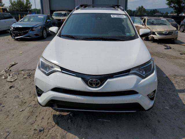 Photo 4 VIN: JTMRFREVXHD203481 - TOYOTA RAV4 XLE 