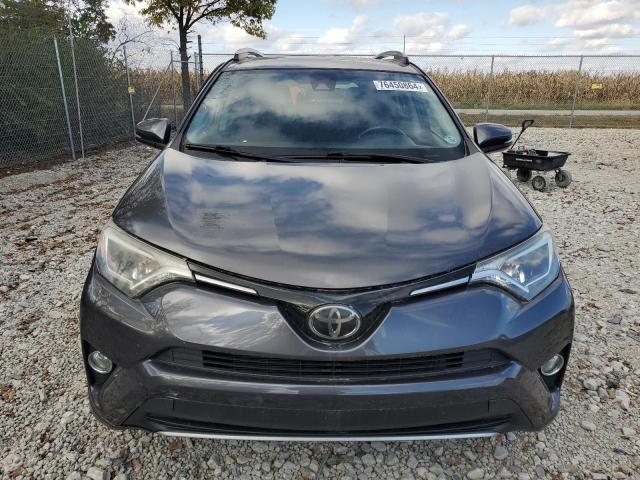 Photo 4 VIN: JTMRFREVXHJ130100 - TOYOTA RAV4 XLE 