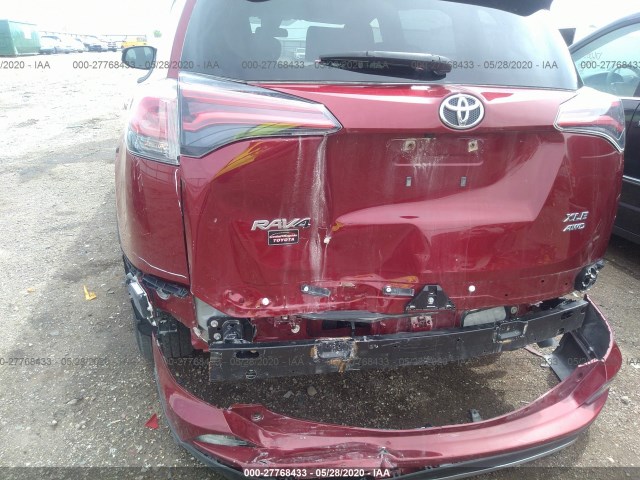 Photo 5 VIN: JTMRFREVXJD227365 - TOYOTA RAV4 