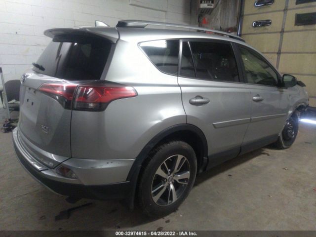 Photo 3 VIN: JTMRFREVXJJ222409 - TOYOTA RAV4 