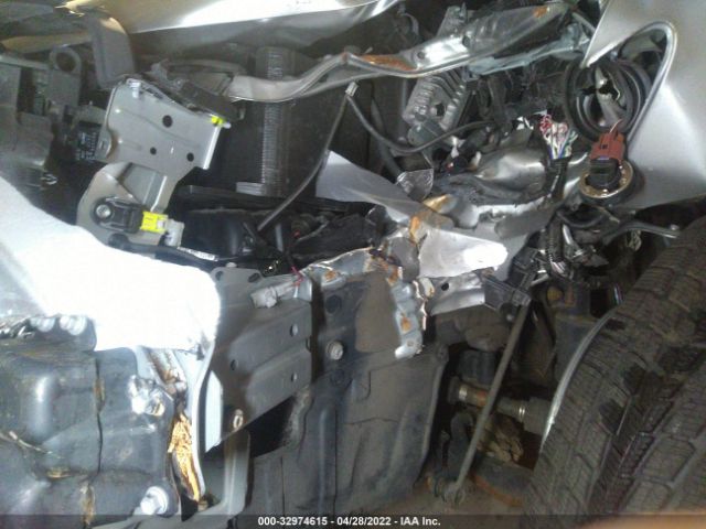 Photo 5 VIN: JTMRFREVXJJ222409 - TOYOTA RAV4 