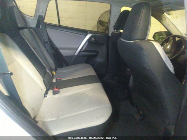 Photo 7 VIN: JTMRFREVXJJ222409 - TOYOTA RAV4 