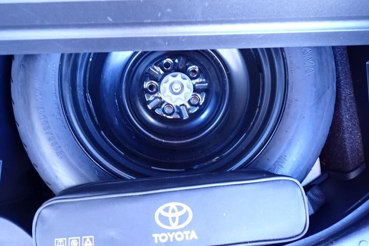 Photo 2 VIN: JTMRJREV00D179128 - TOYOTA RAV4 