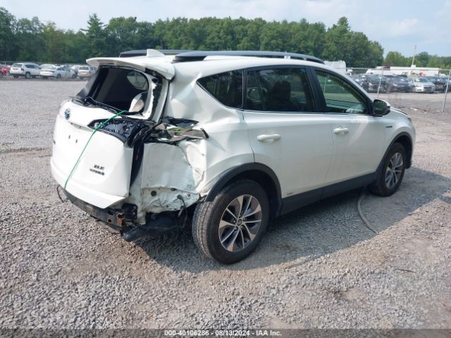 Photo 3 VIN: JTMRJREV0JD177221 - TOYOTA RAV4 