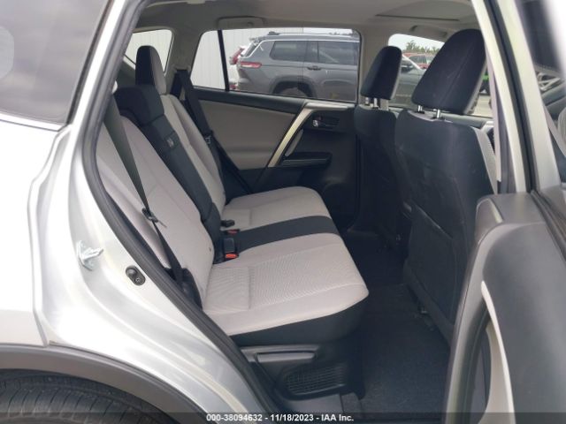 Photo 7 VIN: JTMRJREV1GD052575 - TOYOTA RAV4 HYBRID 