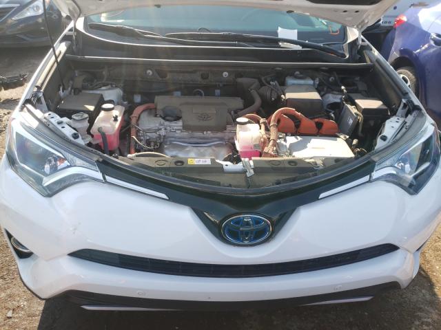 Photo 6 VIN: JTMRJREV1HD147753 - TOYOTA RAV4 