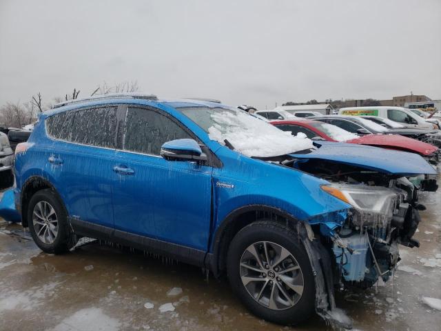 Photo 3 VIN: JTMRJREV1JD189703 - TOYOTA RAV4 HV LE 