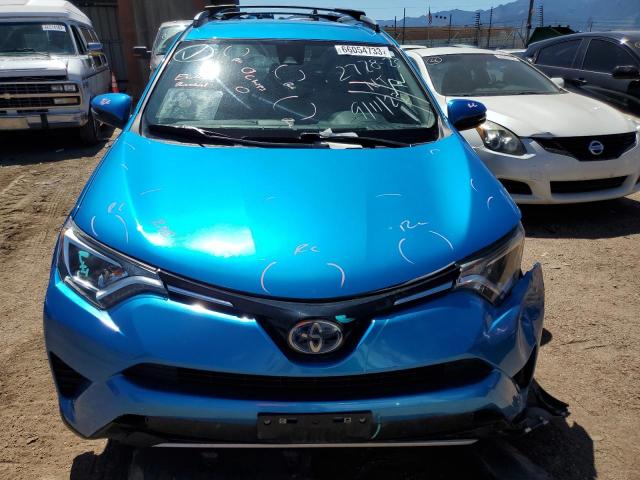 Photo 4 VIN: JTMRJREV2JD239895 - TOYOTA RAV4 HV LE 