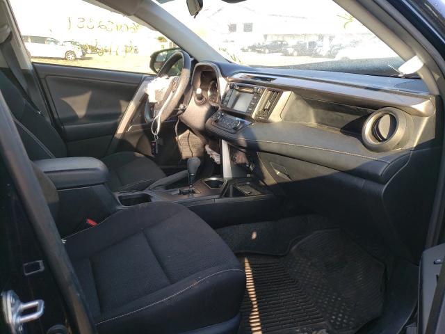 Photo 4 VIN: JTMRJREV3JD227206 - TOYOTA RAV4 HV LE 