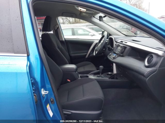 Photo 4 VIN: JTMRJREV3JD247293 - TOYOTA RAV4 HYBRID 