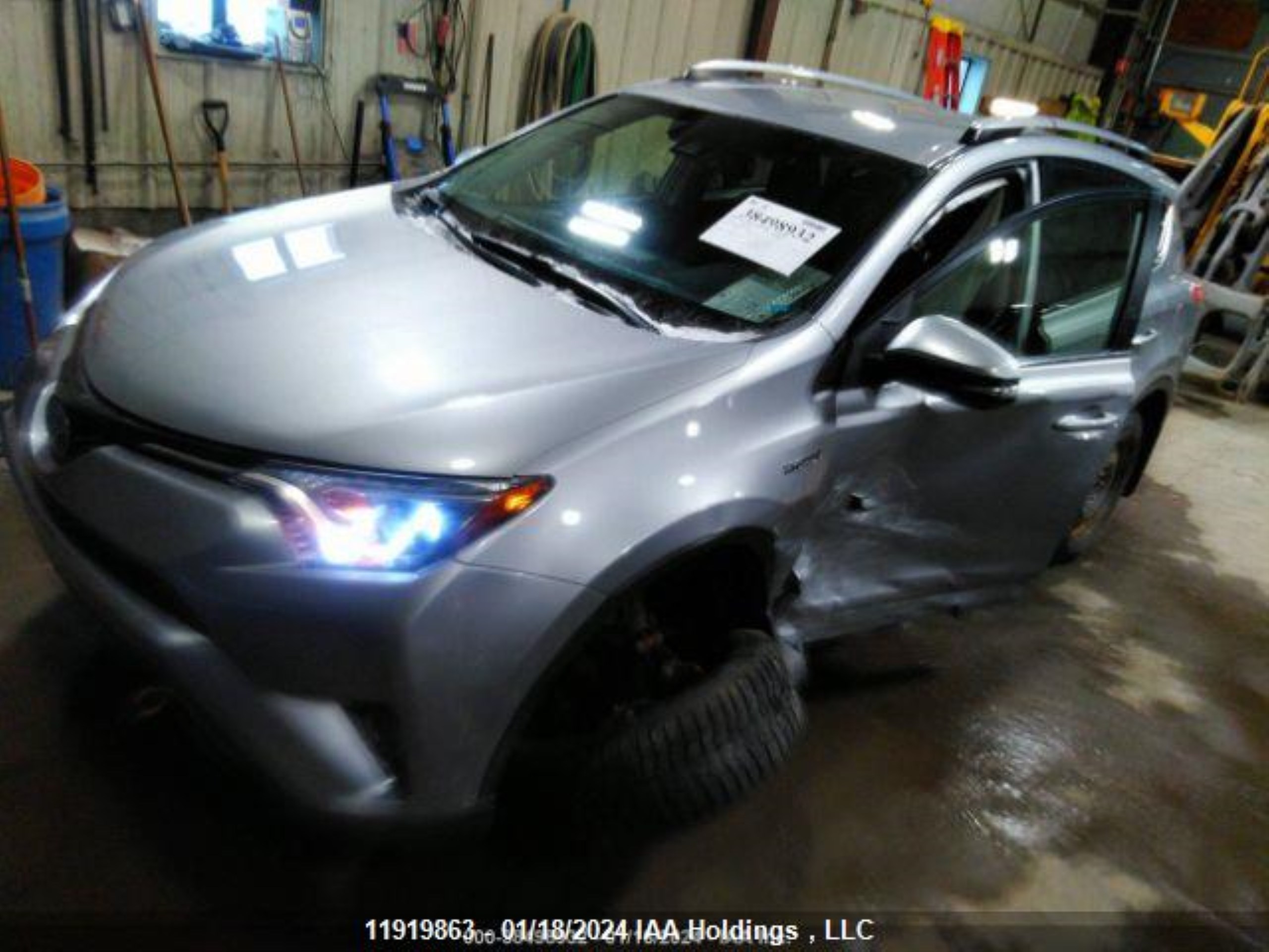 Photo 3 VIN: JTMRJREV4HD076158 - TOYOTA RAV 4 