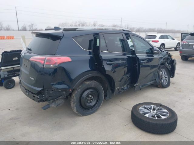 Photo 3 VIN: JTMRJREV4JD232690 - TOYOTA SIENNA LE 