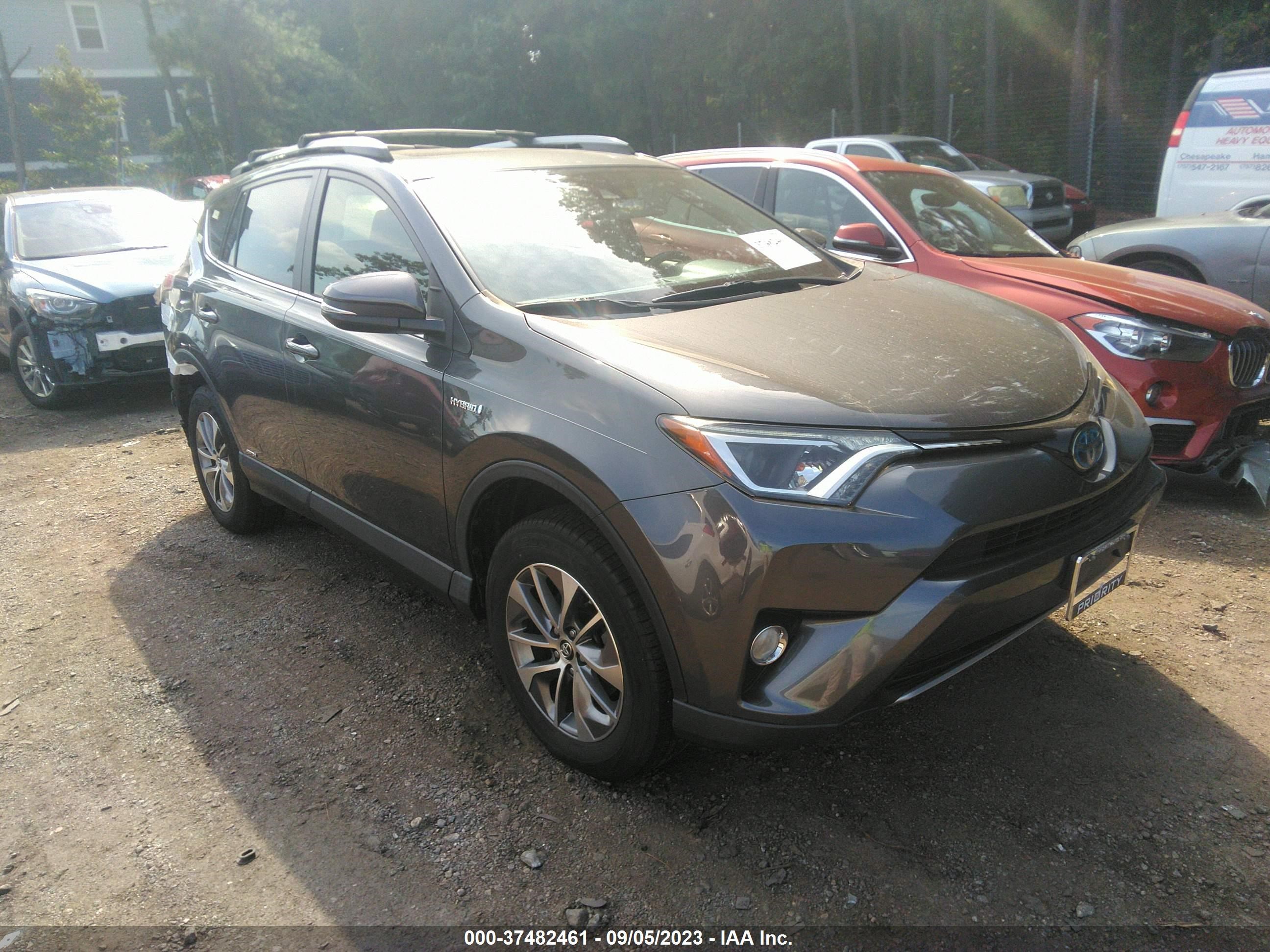 Photo 0 VIN: JTMRJREV5JD206227 - TOYOTA RAV4 