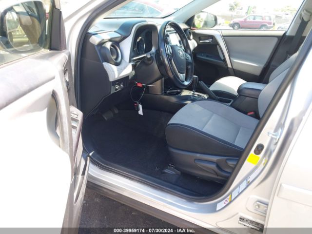 Photo 4 VIN: JTMRJREV6GD043516 - TOYOTA RAV4 