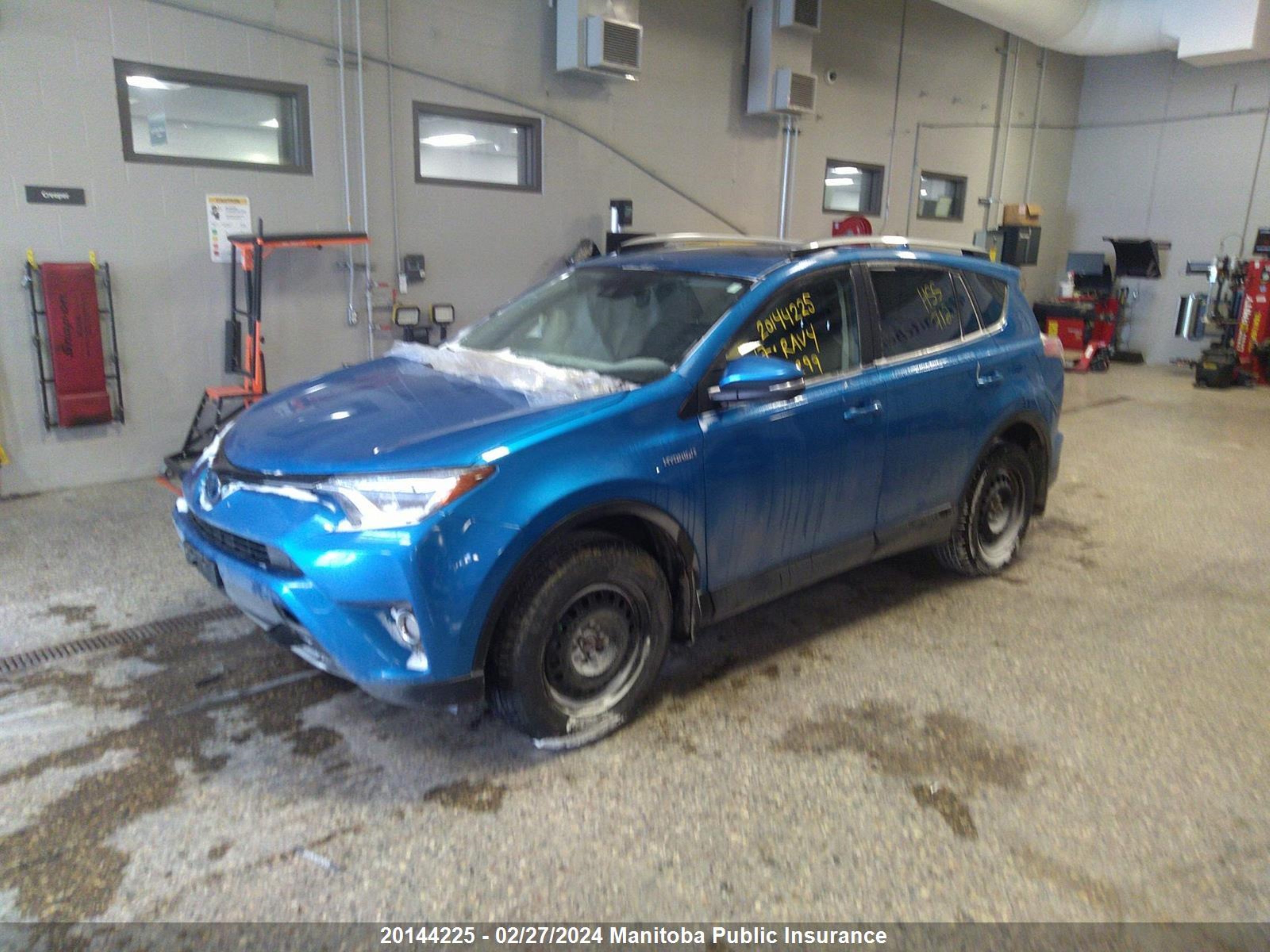 Photo 1 VIN: JTMRJREV6HD101299 - TOYOTA RAV 4 