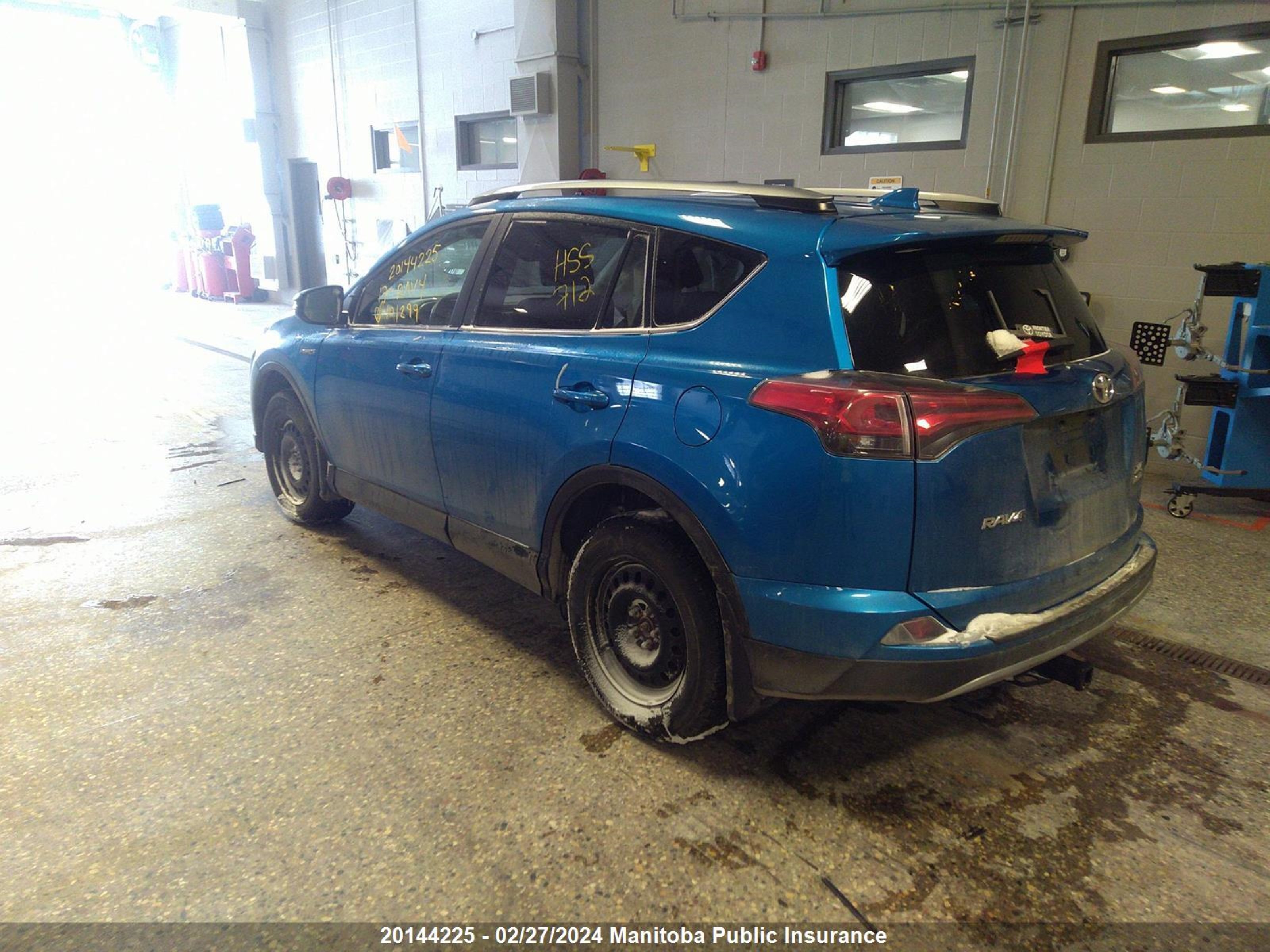 Photo 2 VIN: JTMRJREV6HD101299 - TOYOTA RAV 4 