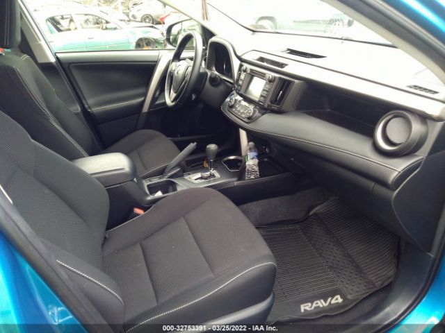 Photo 4 VIN: JTMRJREV6HD106003 - TOYOTA RAV4 HYBRID 