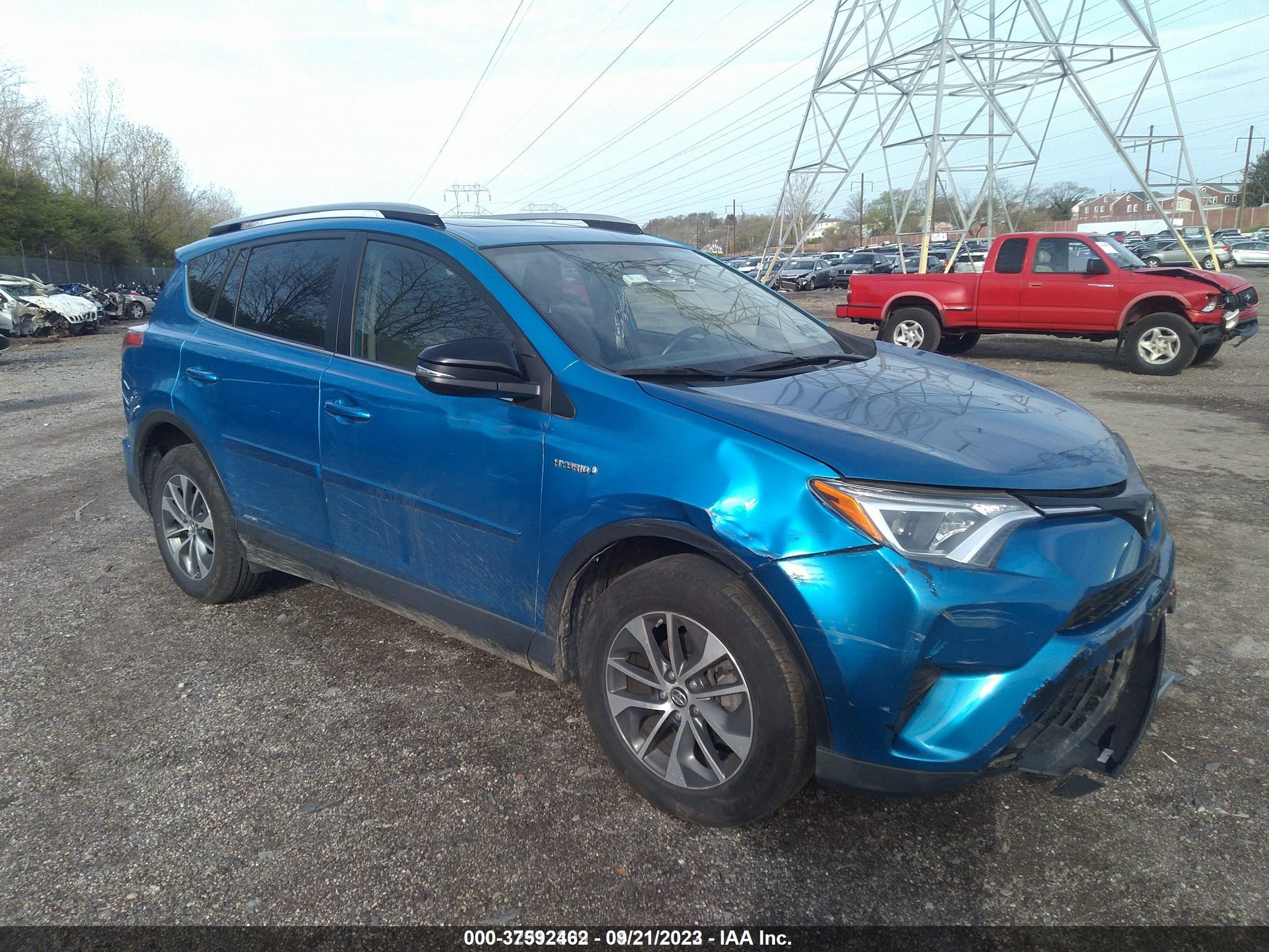 Photo 0 VIN: JTMRJREV7HD138068 - TOYOTA RAV 4 