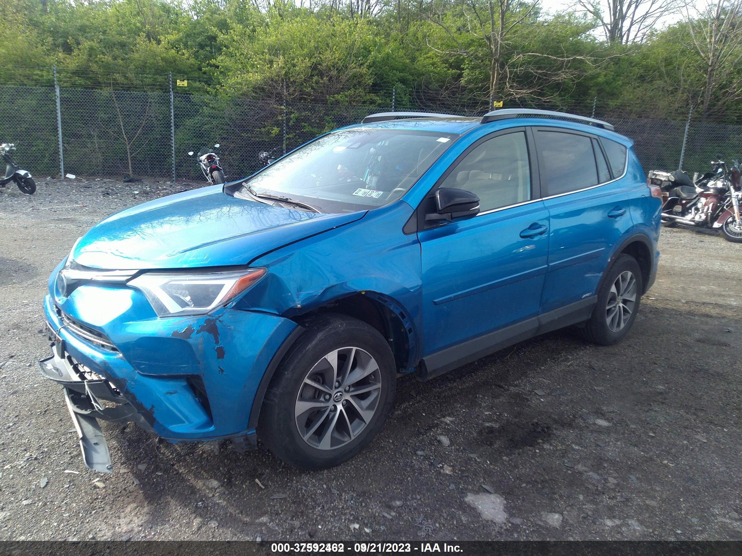 Photo 1 VIN: JTMRJREV7HD138068 - TOYOTA RAV 4 